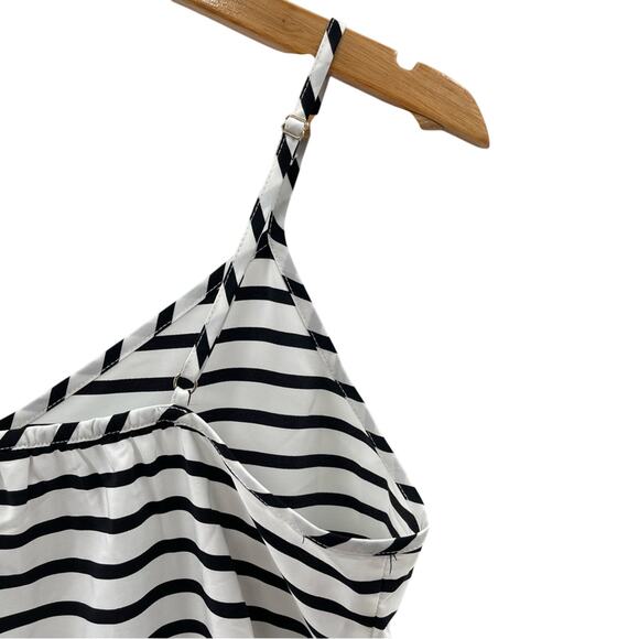 J. Crew Printed Black White Striped Drapey Loose Fit Lightweight Romper Size XS - Picture 7 of 11